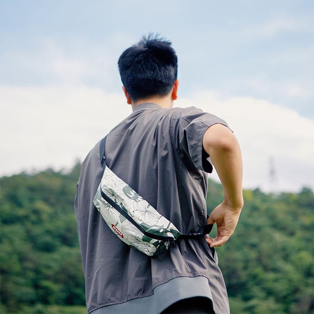 Outdoor waist bag