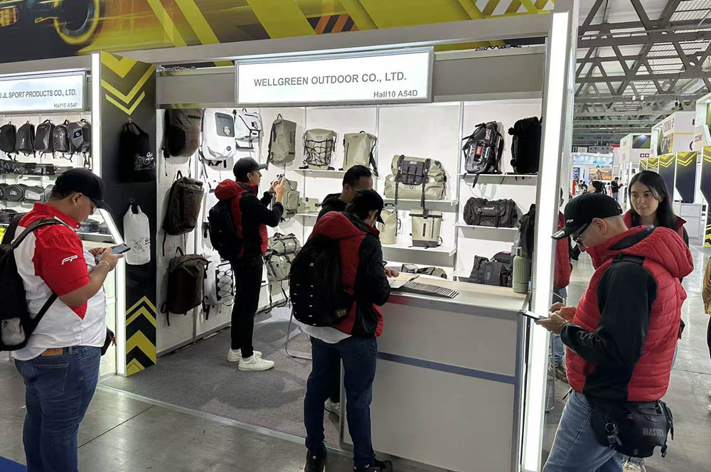 Motorbike gear bag factory